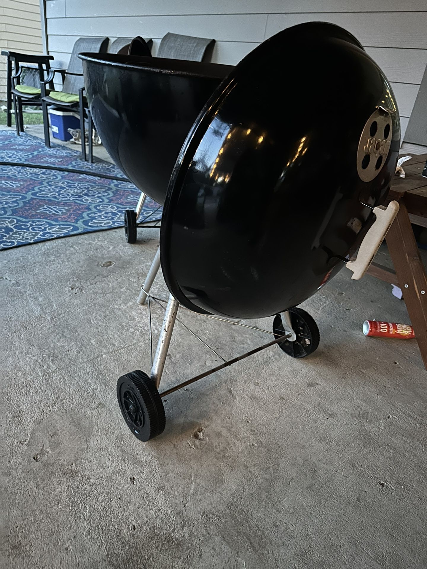 22” Weber Basic Grill