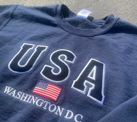 Navy Blue Travel Crewneck Washington DC USA
