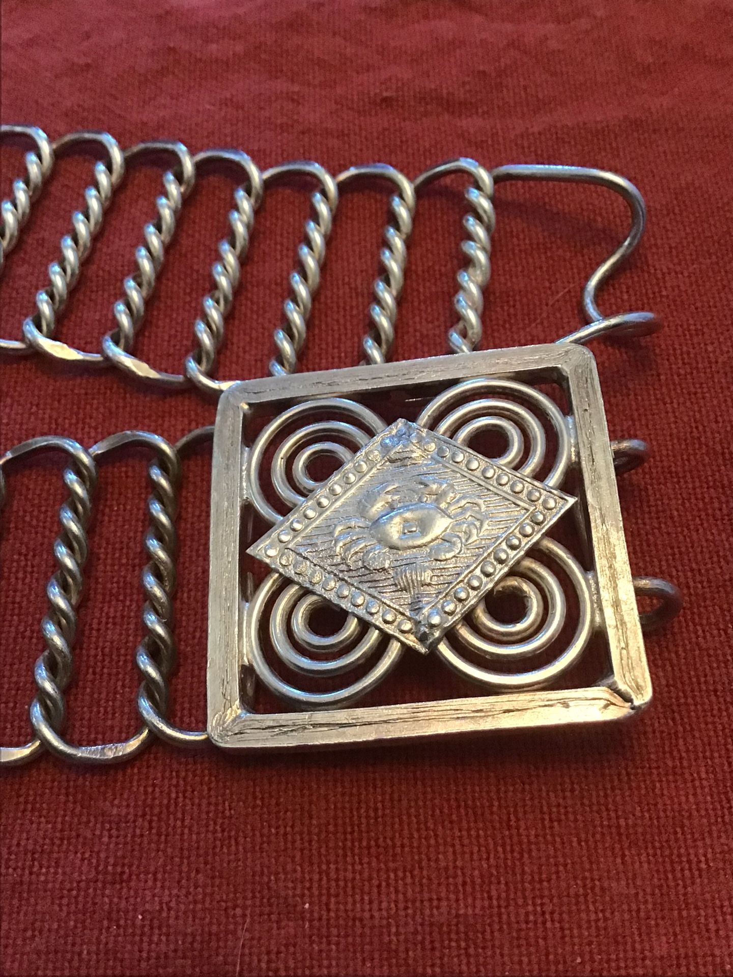 Silver Belt With Crab Buckle