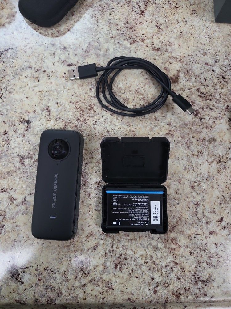 Insta 360 X2 Camera