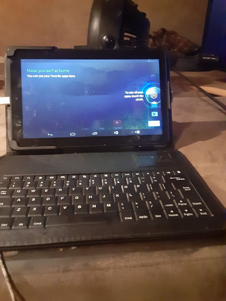 R.C..A tablet with key par