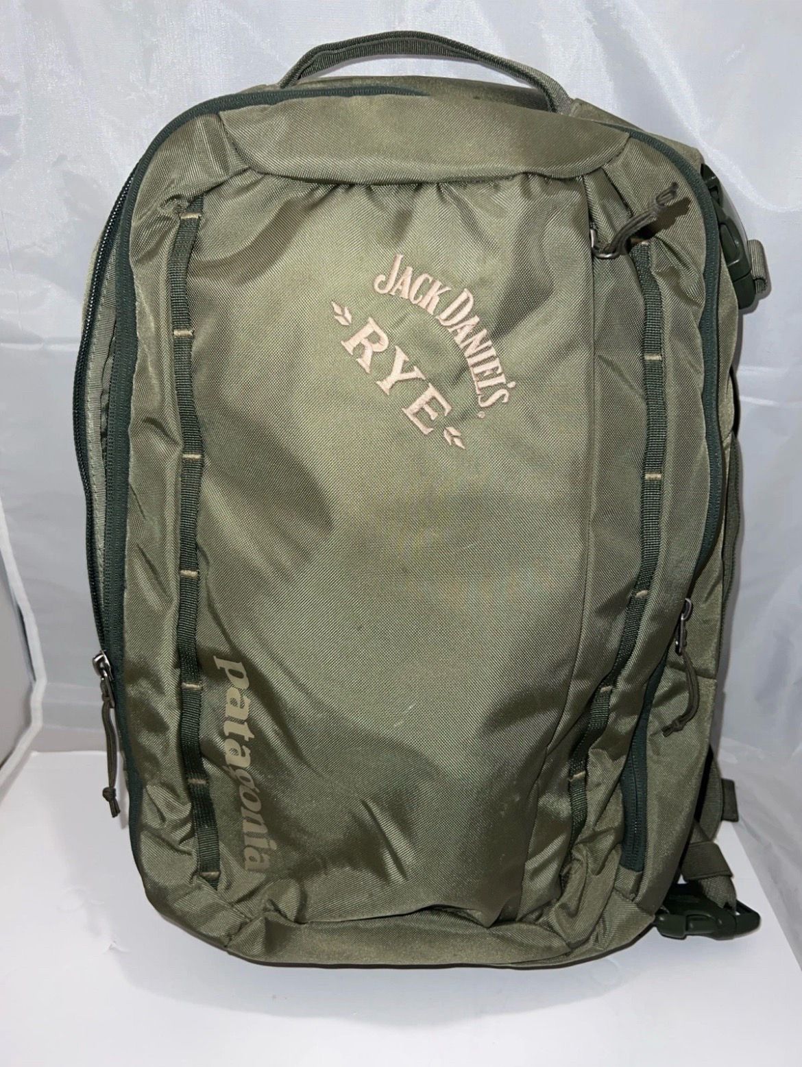 JACK DANIELS RYE Tres Pack 25L PATAGONIA BACK PACK