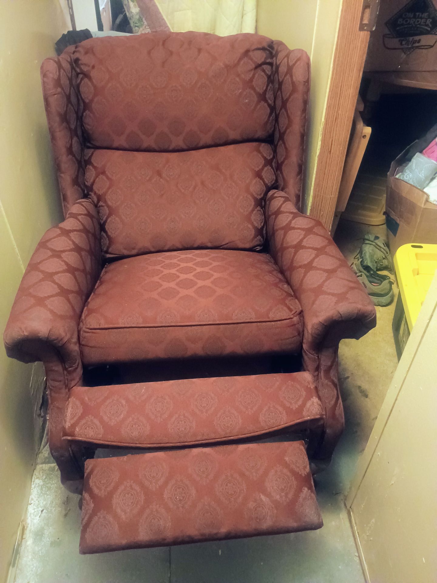 Recliner chairs 2 of them