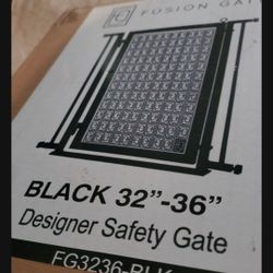 Metal Designer Locking Saftey Gate New