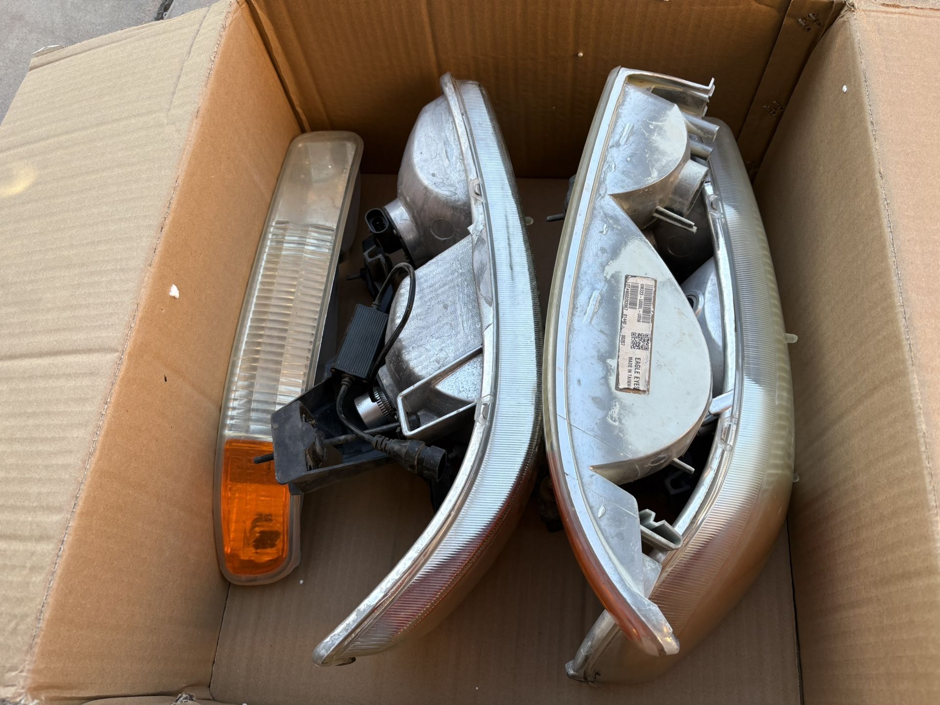 GMC/CHEVY Headlights