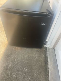 Mini fridge