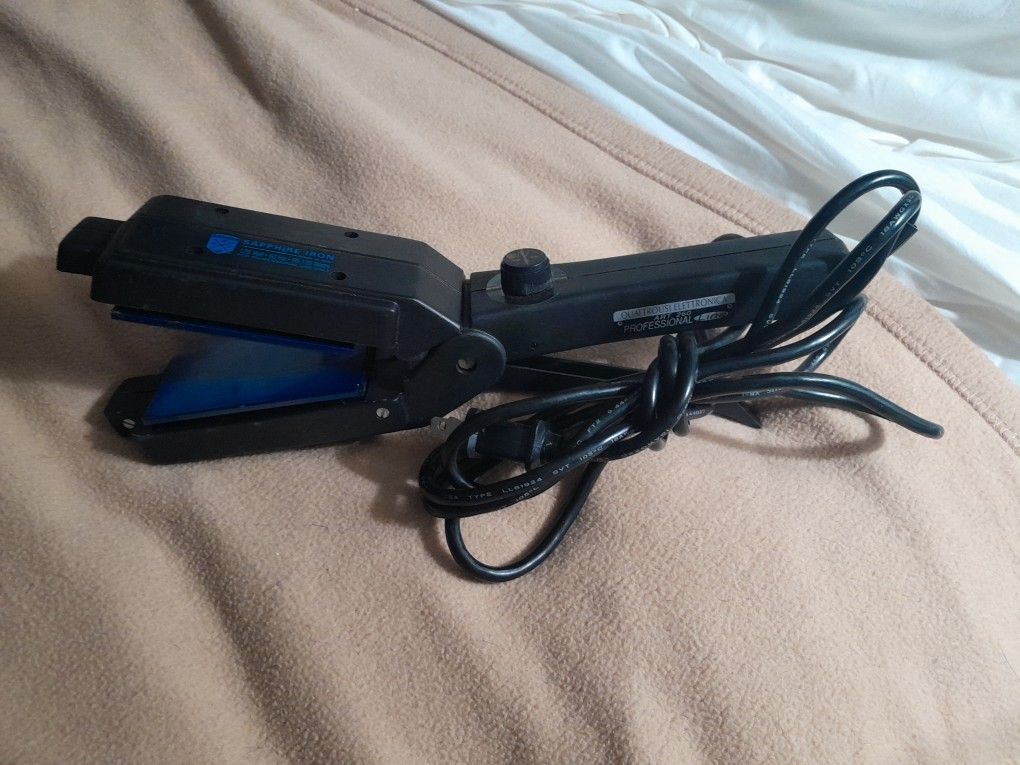 Solano Sapphire Iron Hair Straightener