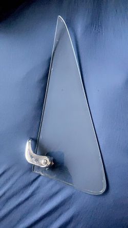Vent Window  81-91 GMC / Chevy Suburban/truck Driver Side