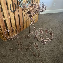 Plant Stand 