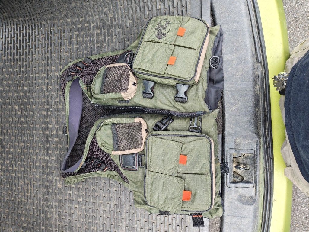 Bass pro tournament life jacket