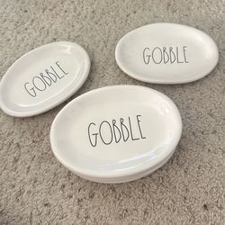Rae Dunn GOBBLE plates