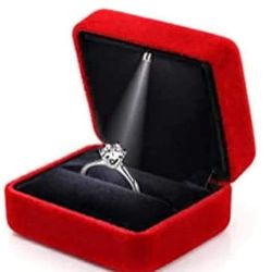 Light Up. Engagement or Wedding Ring Box