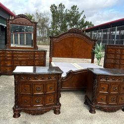 North Shore King Bedroom Set 