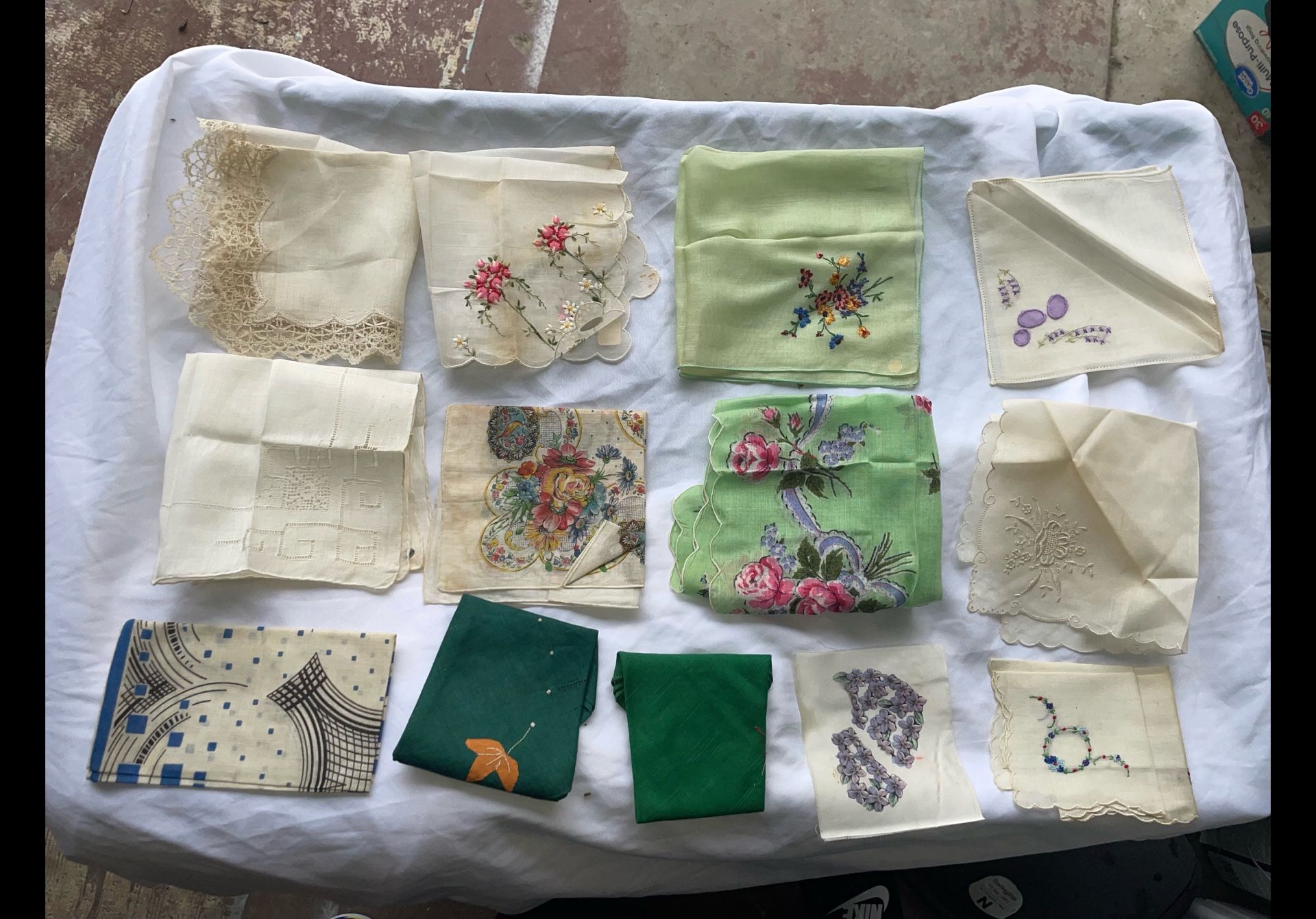 Vintage 1970s handkerchief pack of 19