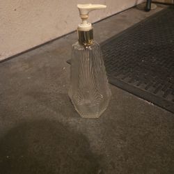 Avon Lovely Touch Vita-Moist Body Lotion, Vintage (bottle is empty)