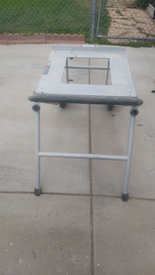 Ridged Table Saw Stand