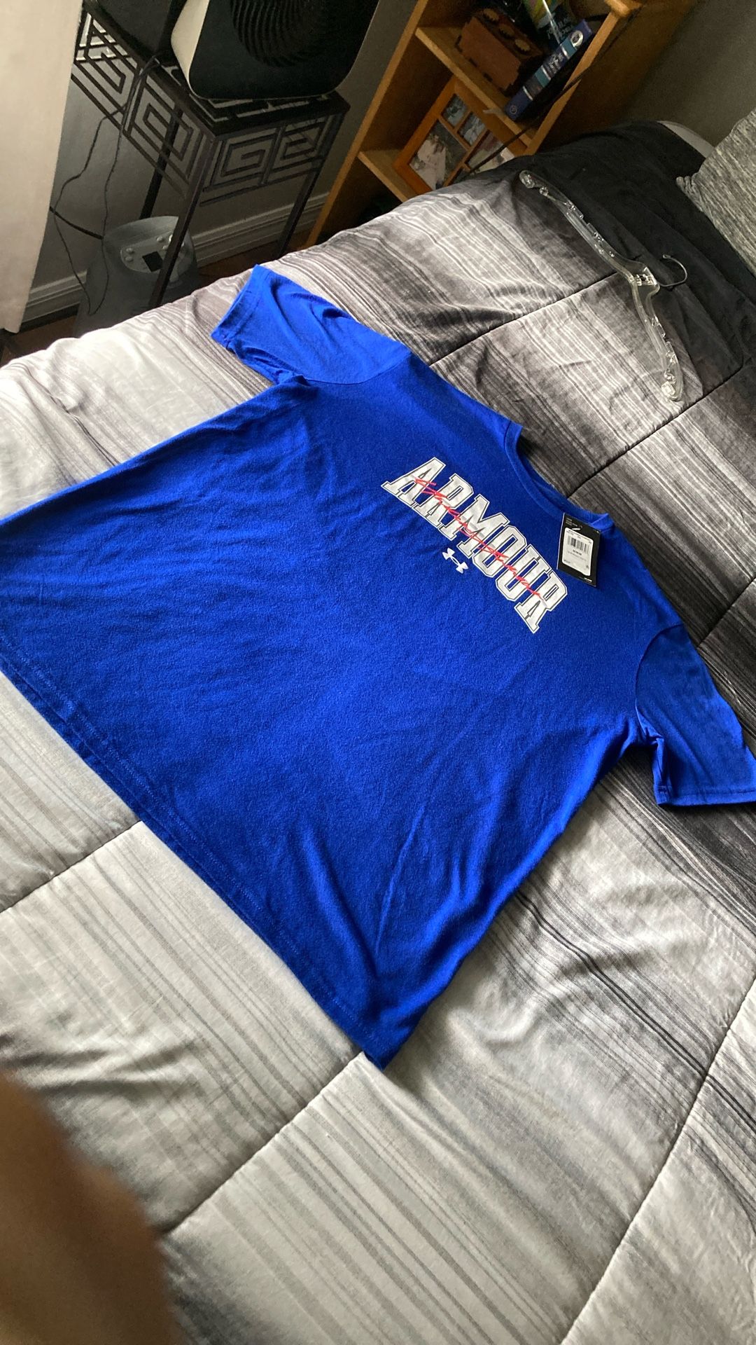 NWT Under Armour Size Medium