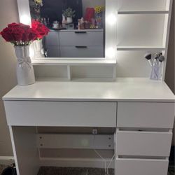 Makeup Vanity