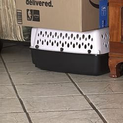 Travel crate (small dogs