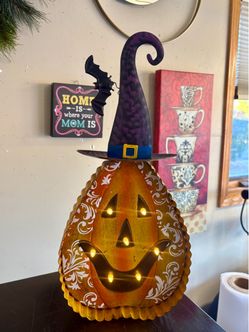 Lighted Pumpkin! 18”