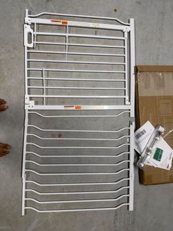 Extra wide safety gate