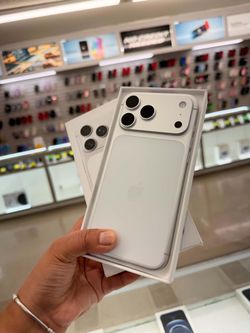iPhone 17 pro max 256gb Cricket only