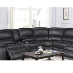 Brand New Luxurious Power Reclining Leather Northgate Sectional 