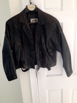 WOMEN'S LEATHER JACKET