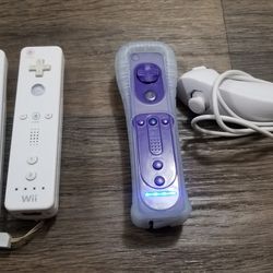 Nintendo wii Controllers (Read Description)