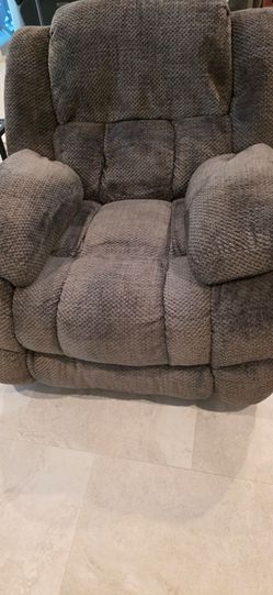 Lazy Boy Recliner Gray - Excellent Condition