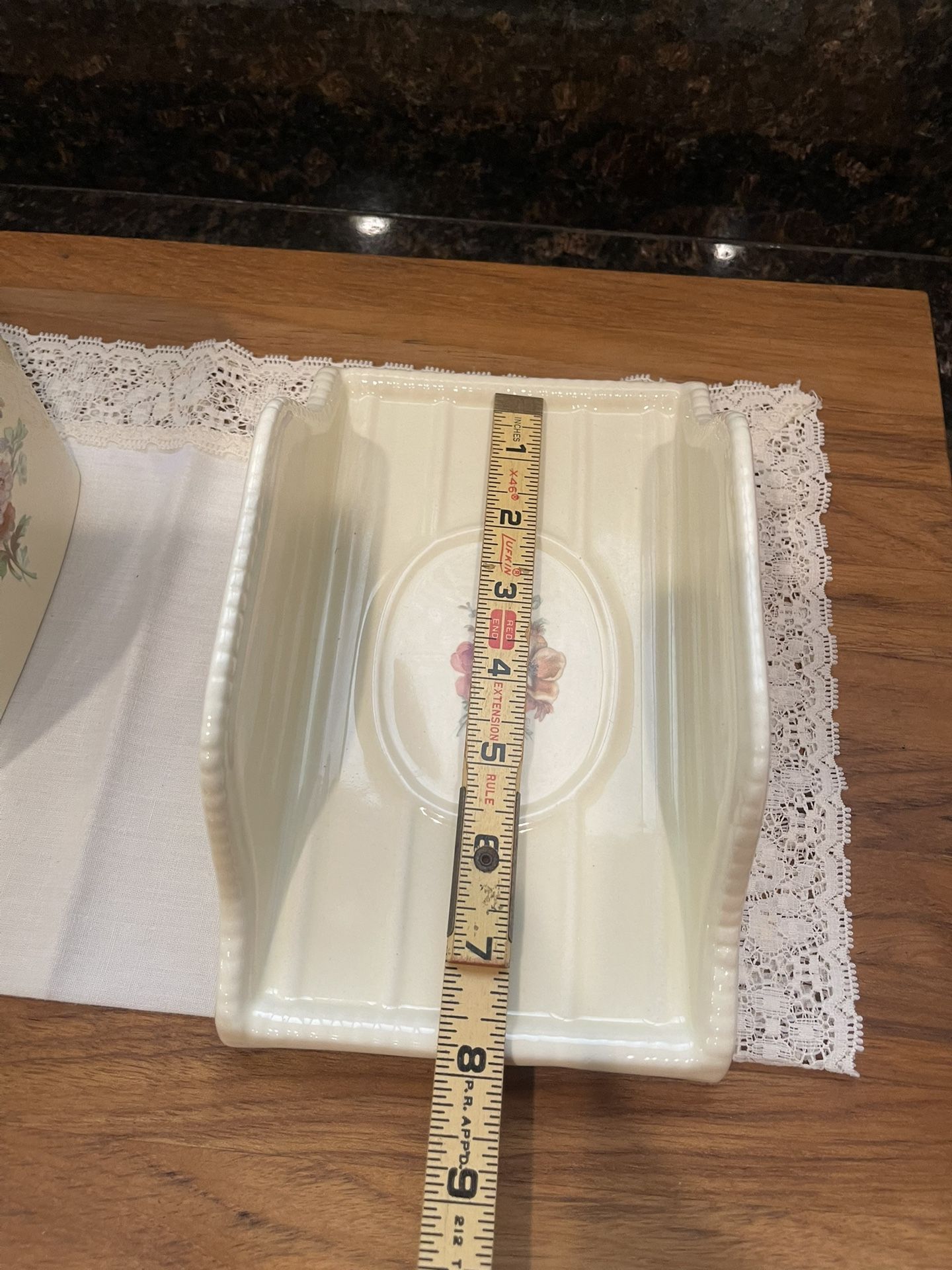 6 piece vintage Athena bathroom set up