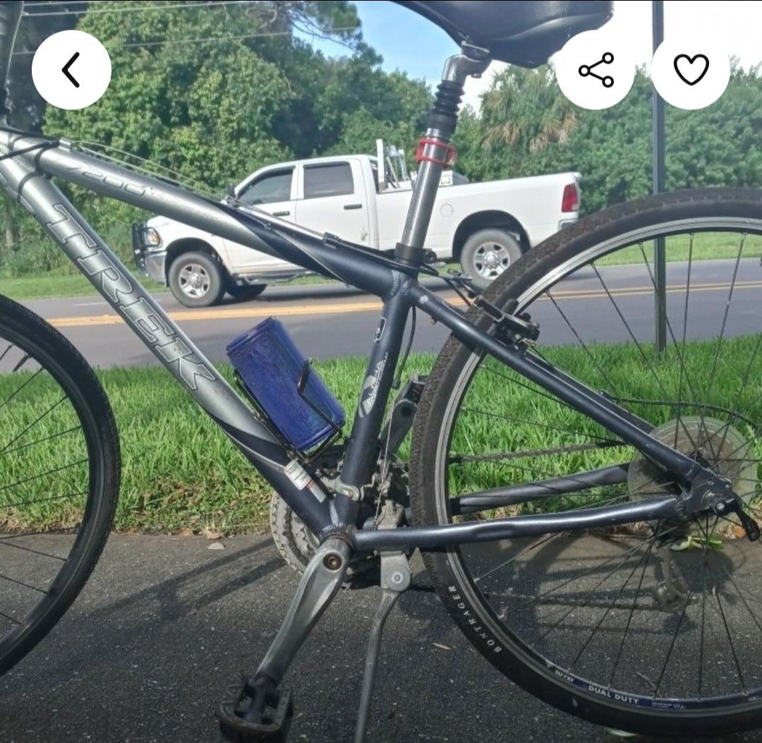 Trek 7200 bicycle
