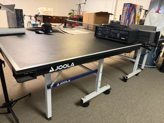 Ping pong table