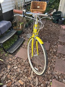 Detroit B-type Woman’s 18 Speed Bike 