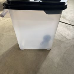 Pet Food Storage Bin 