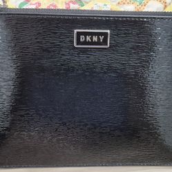 DKNY wristlet $20 like new