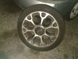 225 45 17 SET OF GOODYEAR TIRES LIKE NEW