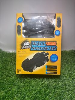 Aww-mazing Wall Speedster 4 Channel Radio Controlled Car