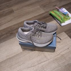 Men's ASCIAS 29 RUNNING SHOES..