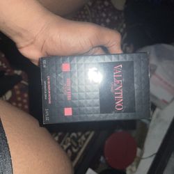 Valentino Cologne 