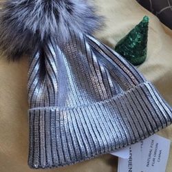 Adrienne Landau Metallic Ribbed Beanie w/ Real Fox Fur Pom – NWT