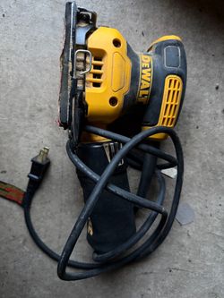 DEWALT Corded Random Orbit Sander