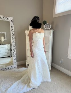 Kirstie Kelly Signature Wedding Gown 2/4