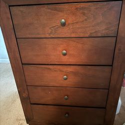 FREE DRESSERS 