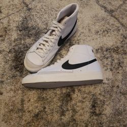 Mens Nike Retro 