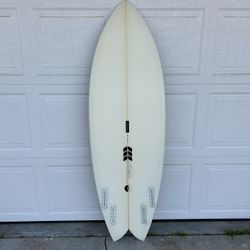 Ryan Sakal Surfboards Howler Quad Fish. 