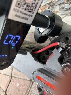 E-scooter 16mph 20-25 mile range