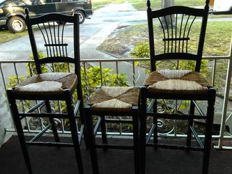 3 Bar Stools