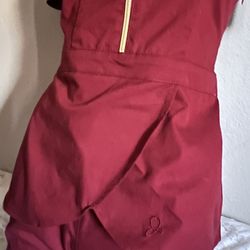 Jaanuu XS burgundy scrubs set $30.00 