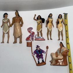 Vintage 90’s DISNEY POCAHONTAS FIGURINES SET- COLLECTIBLES MINIATURES 7 PCs